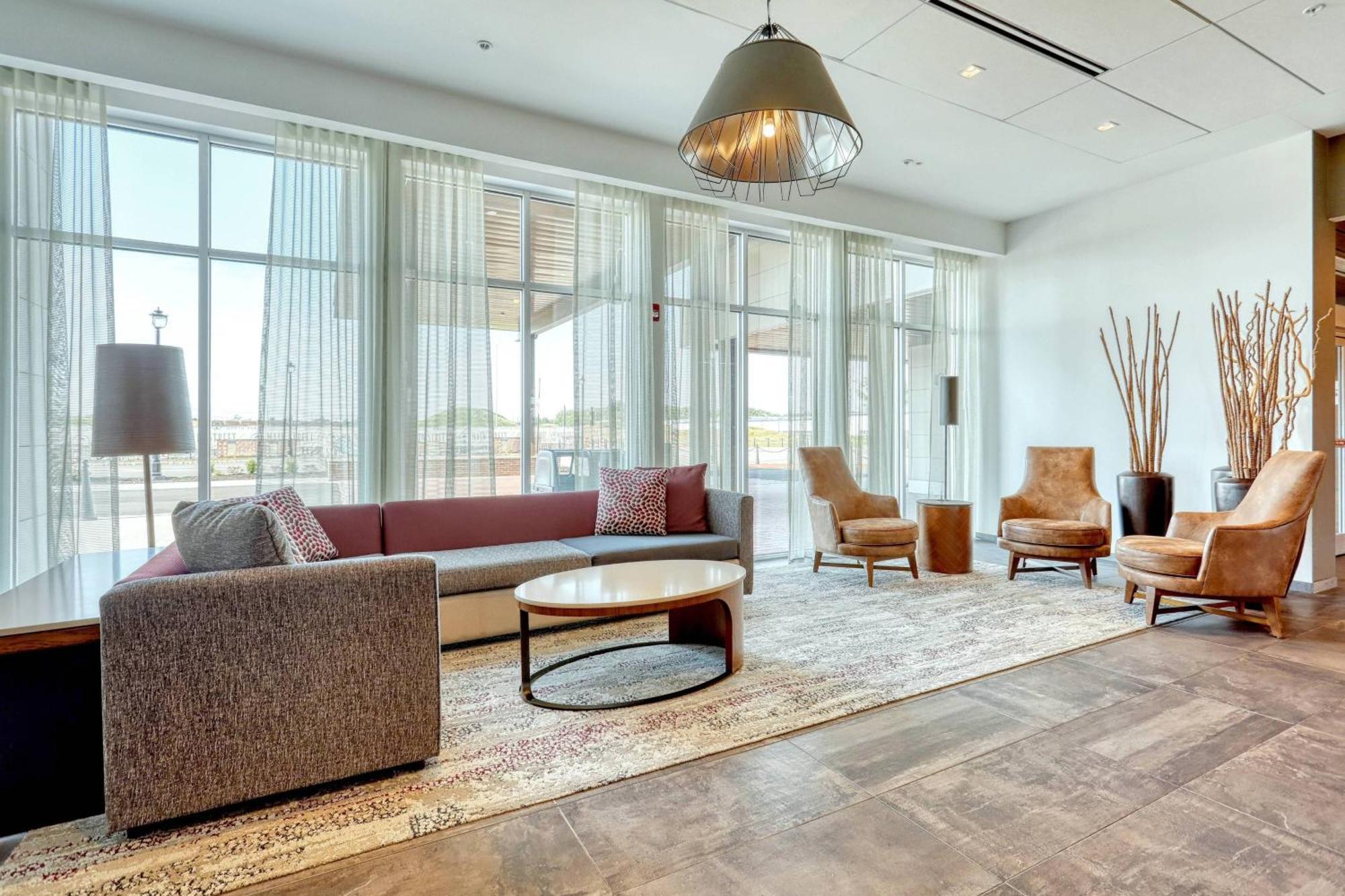 Courtyard By Marriott North Brunswick Hotell Eksteriør bilde