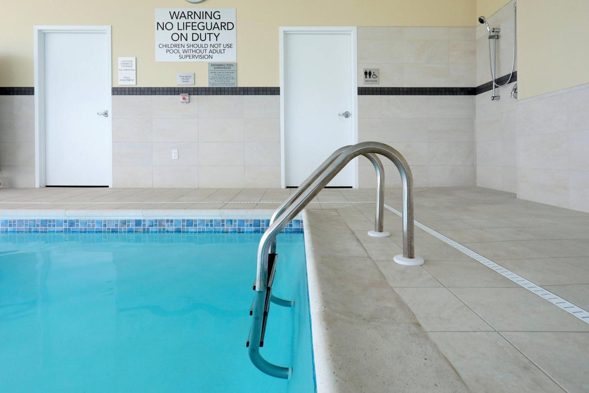 Courtyard By Marriott North Brunswick Hotell Eksteriør bilde