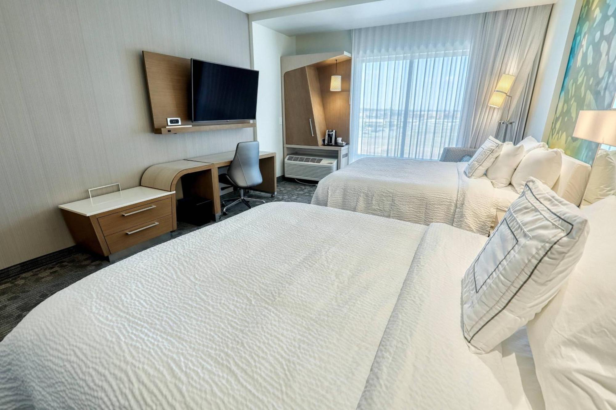 Courtyard By Marriott North Brunswick Hotell Eksteriør bilde