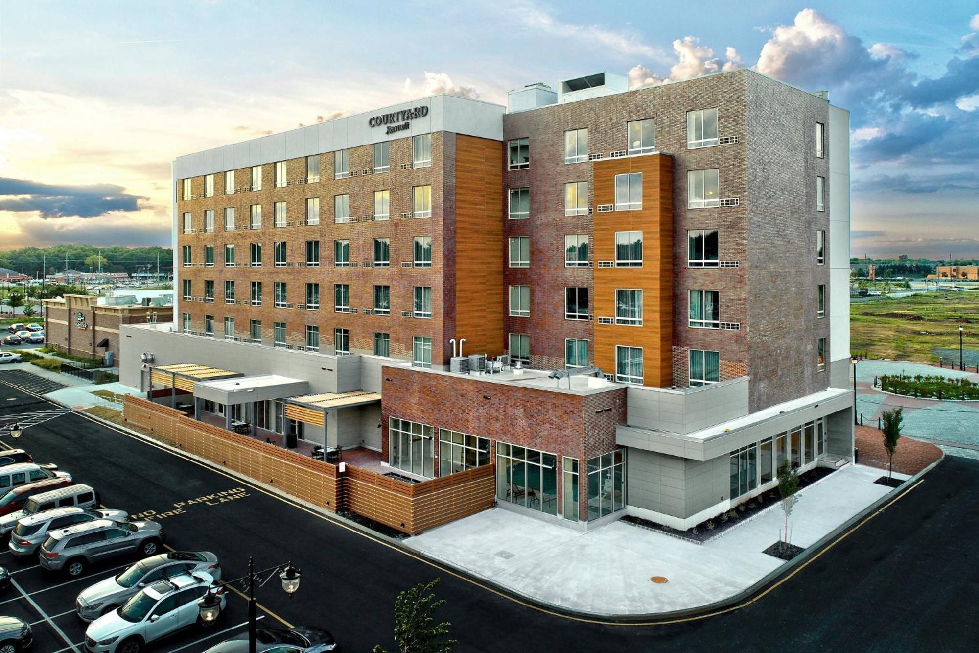 Courtyard By Marriott North Brunswick Hotell Eksteriør bilde